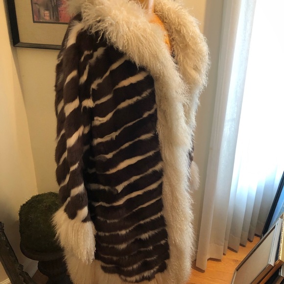 Gorgeous vintage genuine fur coat by Renfrew - Picture 2 of 10